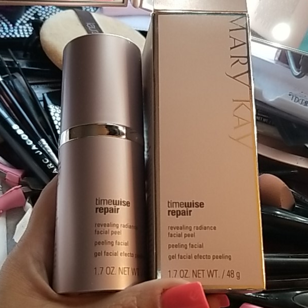 Mary Kay Revealing Radiance Facial Peel